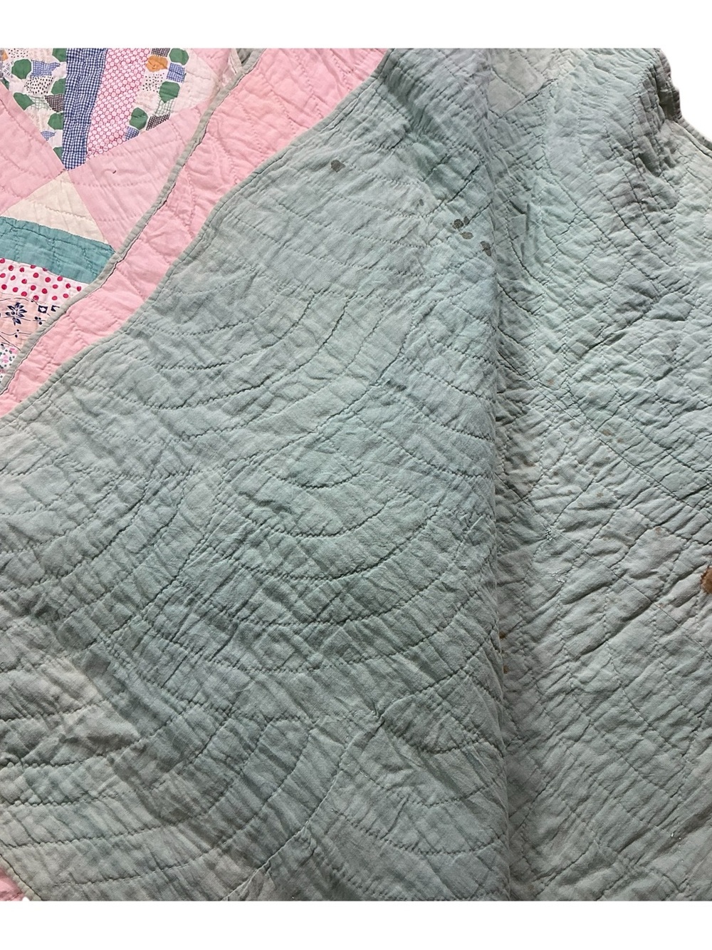 Vintage 1930s/40s hand stitched pale pink patchwork quilt 66x77 USA made - Picture 4 of 12